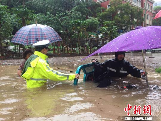 在线观看短视频让人下面滴水