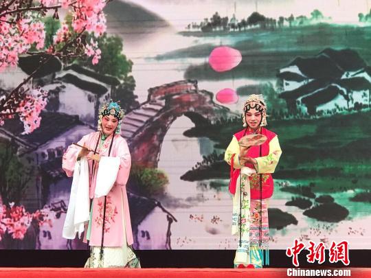 昆曲《牡丹亭》演出。 王子涛 摄