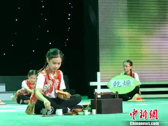 图为:杭州市两岸少儿幸福音乐会现场 钱晨菲 摄