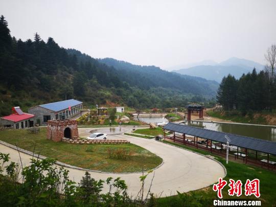 山西最大林麝养殖基地落户交城 特色养殖助力