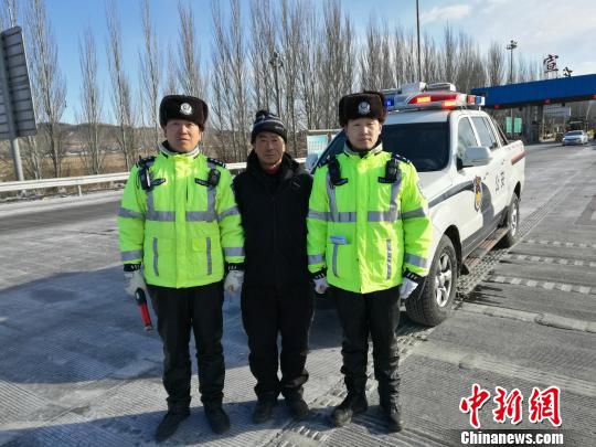 佩奇爷爷“闯”高速？李玉宝演绎《啥是佩奇之路囧》
