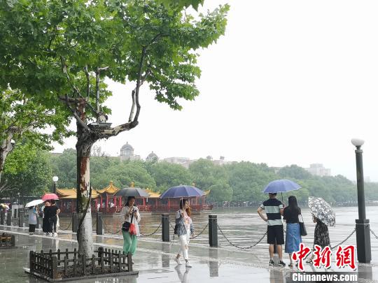 杭州西湖。 张煜欢 摄