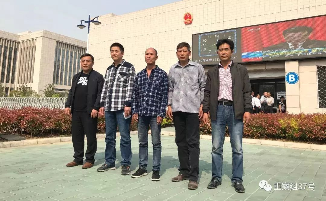 安徽五周杀人案5被告改判无罪:案发夜5人分处