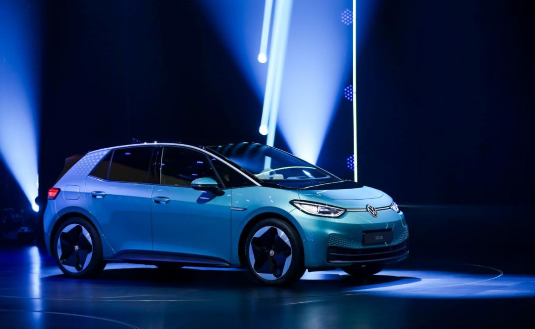 这是大众的新LOGO,记住了!