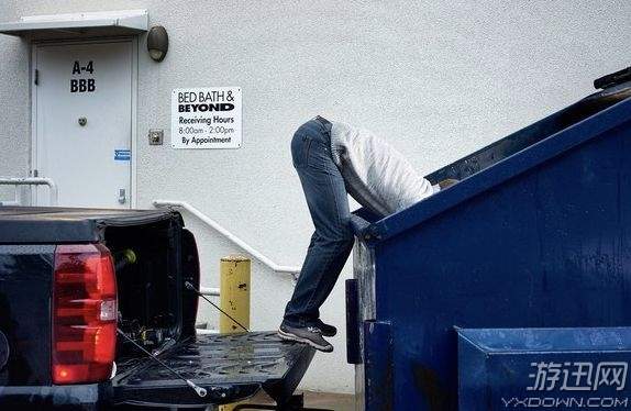 这位程序猿每晚出去捡垃圾 年收入竟可达到60万美元