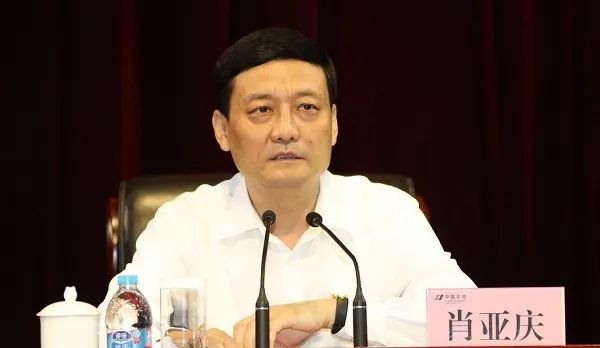 国资委召开央企降杠杆减负债推进会:坚决防范