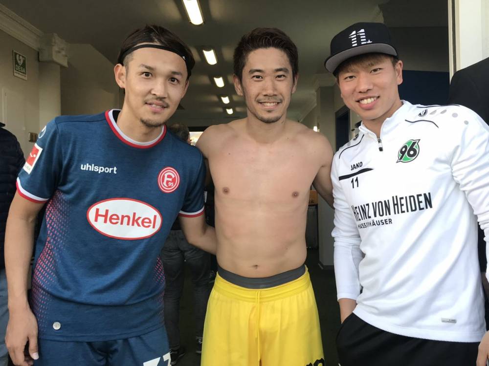 难得小聚！香川宇佐美贵史浅野拓磨合影