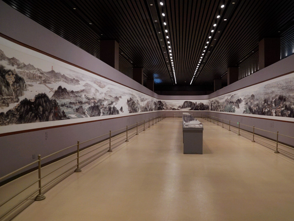 巨幅《长江万里图》近期在江阴海澜美术馆展出