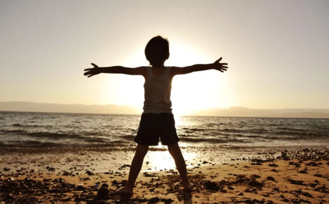 养男孩，妈妈需要懂得“退位”