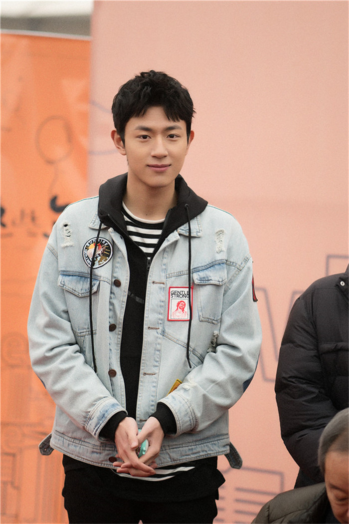 《我们这些年》媒体探班 蒋欣赞李光洁“胆大”