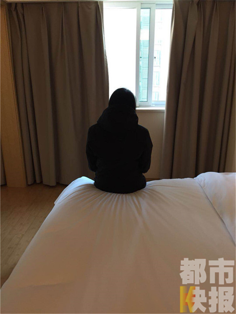 酒局后女子恍惚進了酒店，稱被“朋友”強行猥褻。