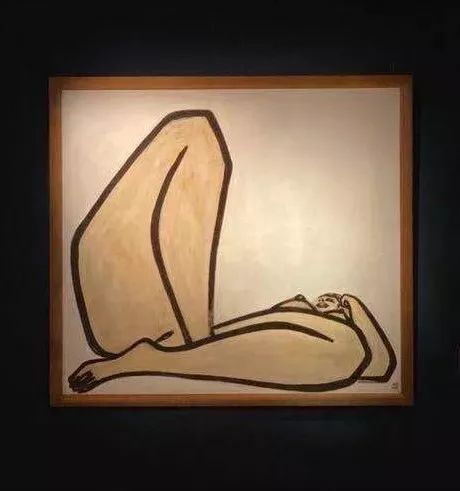 常玉《曲腿裸女》，油彩纤维板，1965年作，122.5x135cm；2019香港苏富比秋拍成交价：1.98亿港元，刷新常玉个人拍卖纪录
