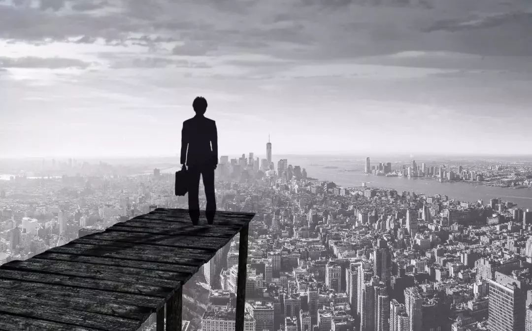 高房价有多少泡沫?卖掉大陆所有房子可买下一个美国