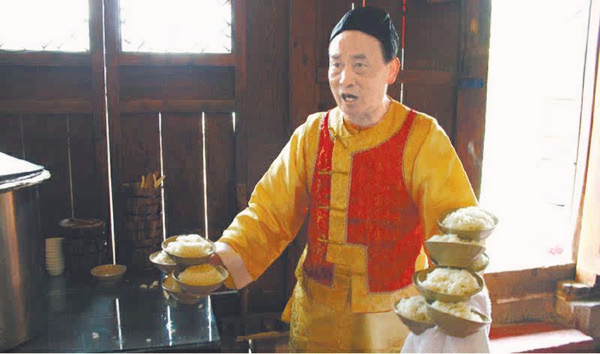 央视纪录片《传承》讲述非遗故事:小人物的绝