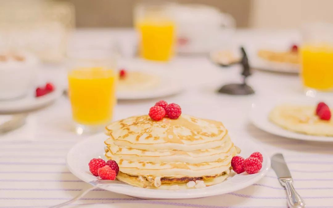 别再问了,对方爱不爱你看细节就知道了