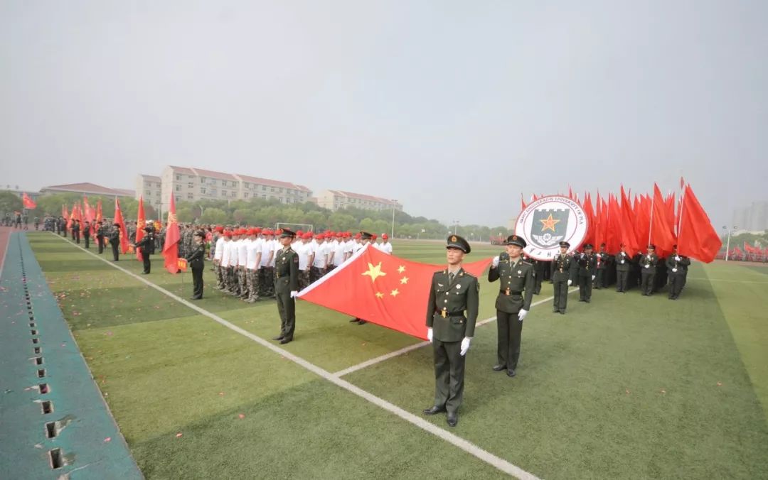 战斗吧,兄弟!陆军工程大学军械士官学校战火燃