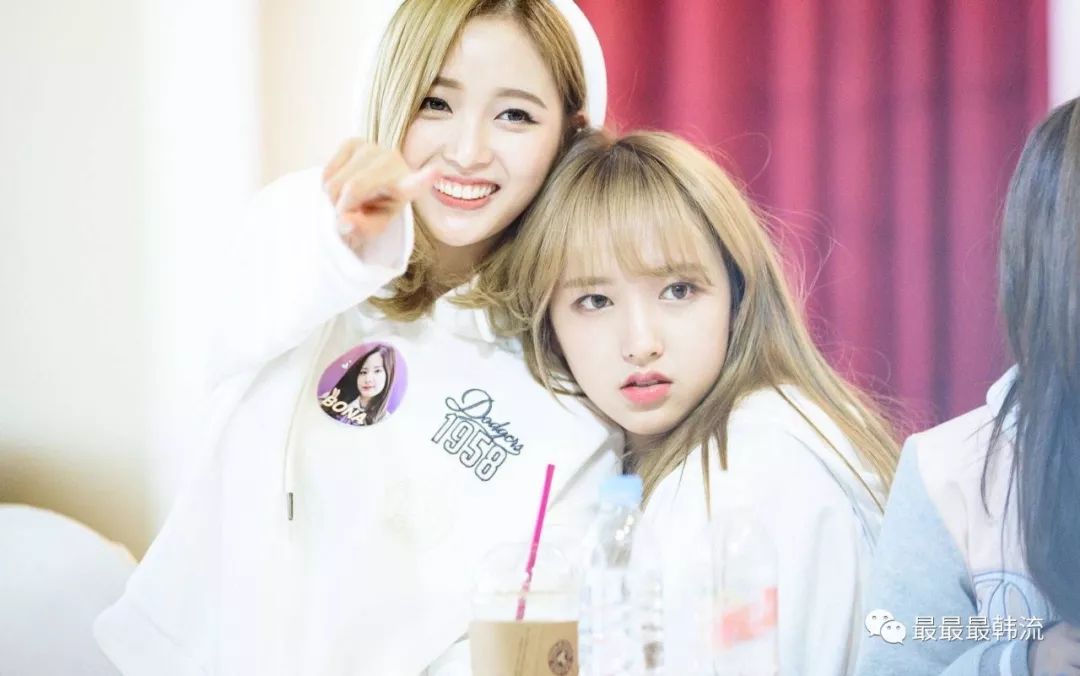 来吃一颗闺蜜糖!程潇吴宣仪手挽手的友谊有点