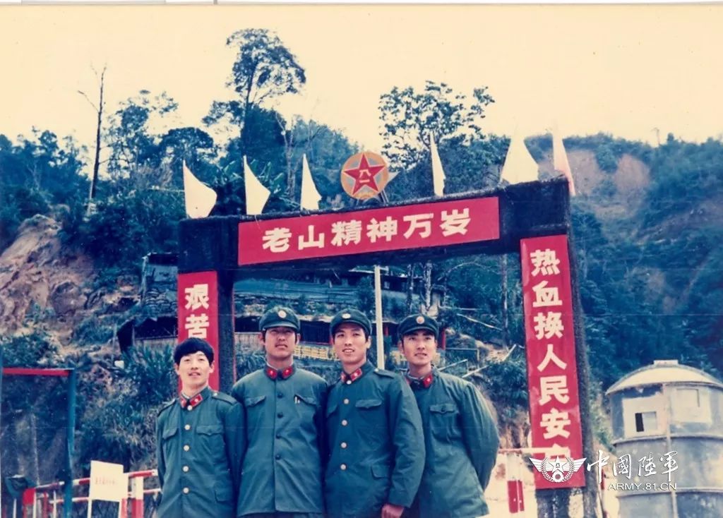 新兵搭台 老兵献艺,陆军军事交通学院镇江校