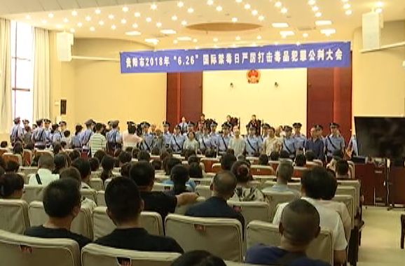 19岁少女穿着纸尿裤,20岁小伙全身瘫痪,都是这