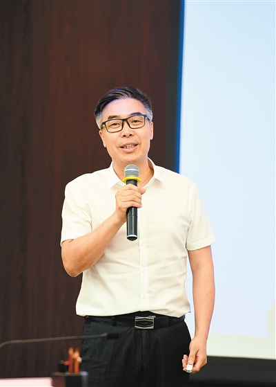 我们慕名来到西安 政府服务意识让人印象深刻