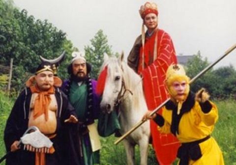 《西游记》中,花果山上仙石化猴,到底隐藏了哪