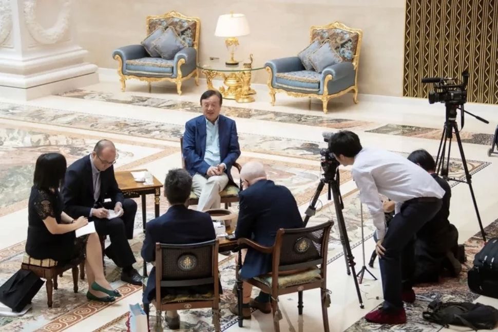 任正非承受好国记者采访