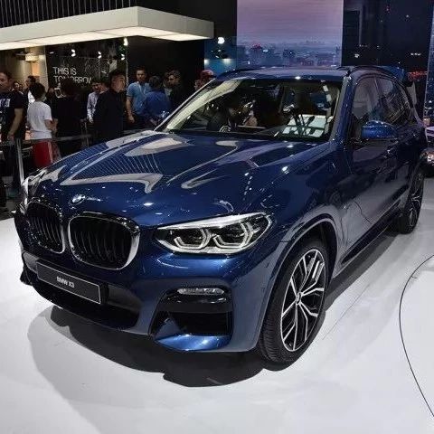 宝马宣布不和你玩了！奥迪Q5L，拉那么长你孤单不？