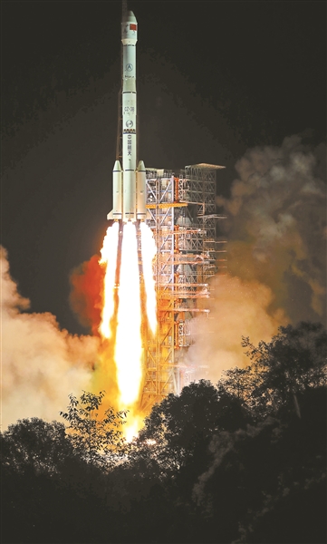 嫦娥四号成功发射