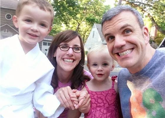 全职带娃第3天，这位爸爸决定去死。。。