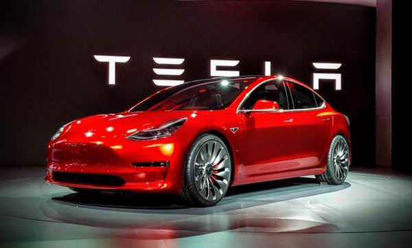 Model 3产能仍未达预期，特斯拉两名财务高管相继离职