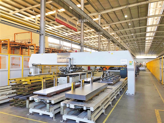 四张牌促乡村振兴 山水产城高度融合