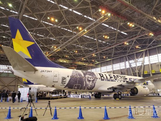 《灌篮高手》作者为日本篮联绘制专属班机 精美依旧