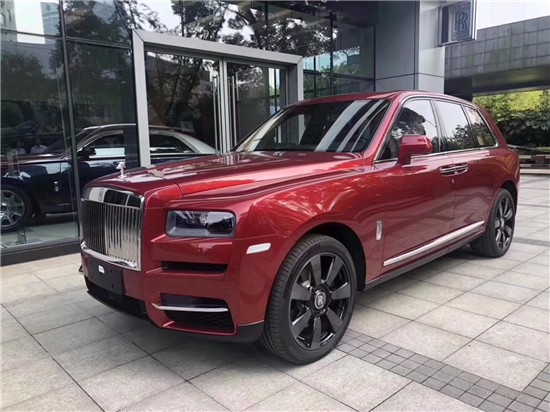 2019款劳斯莱斯库里南报价 高端定位秒