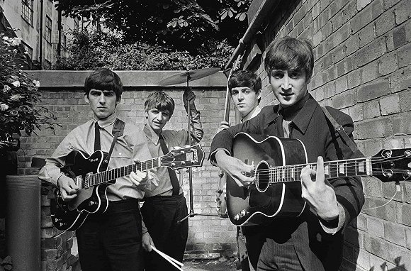 Terry O‘Neill于1961年为披头士乐队拍摄的照片 图片来源：Iconic Images