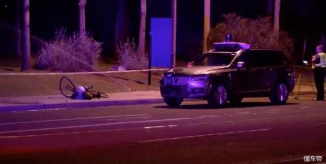 优步自动驾驶事故致人死亡，测试车沃尔沃XC90和司机无奈躺枪