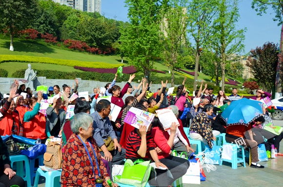 渝北龙塔街道:集中法治宣传 增强法律意识