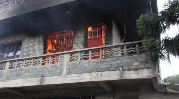 村民家中连环起火疑“闹鬼” 真相让人哭笑不得