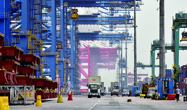 积极申报自由港 广州发力国际航运中心