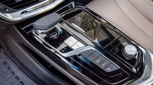 油耗1.5L，13.68万起，吉利最强混动汽车上市