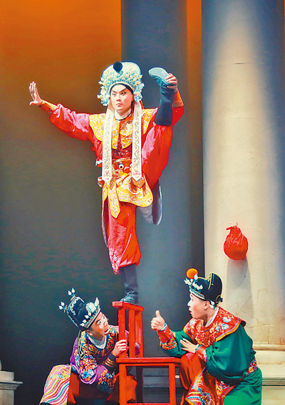 2019年2月5日，实验京剧《图兰朵》在意大利罗马上演。　　新华社发