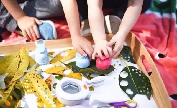 10个好玩又好看的户外亲子游戏,春天的周末就