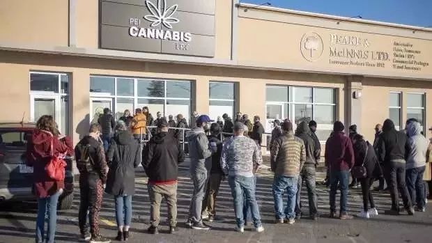 2018年10月,加拿大一家大麻商店