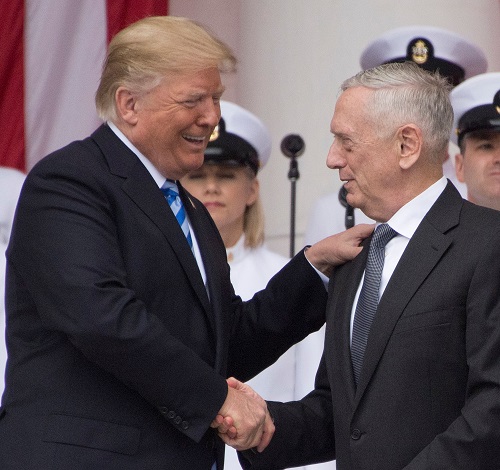 海外媒体:特朗普言论引猜测 美中期选举后或再掀高官离职潮