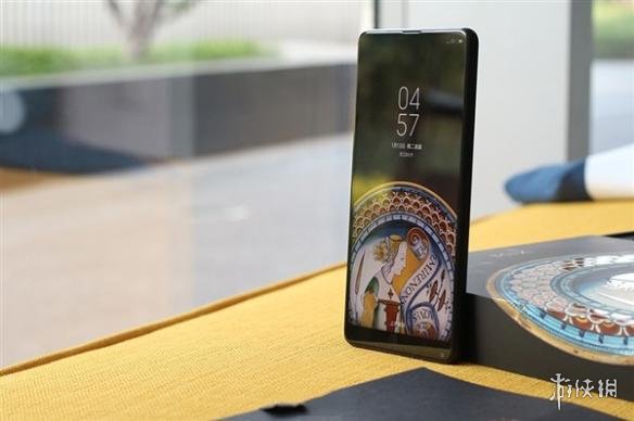 小米MIX 2S艺术特别版开箱图赏 艺术手机壳很