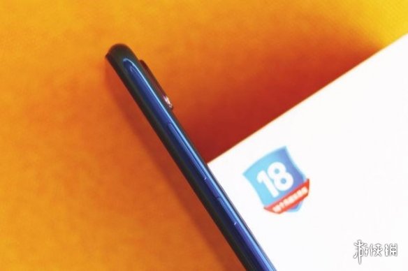 红米Redmi Note 7真机上手图 定位中低端 主打