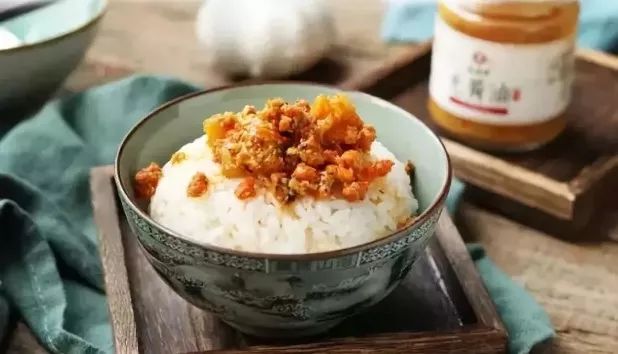 蟹黄酱中的宾利,吃一口能把天灵盖爽秃