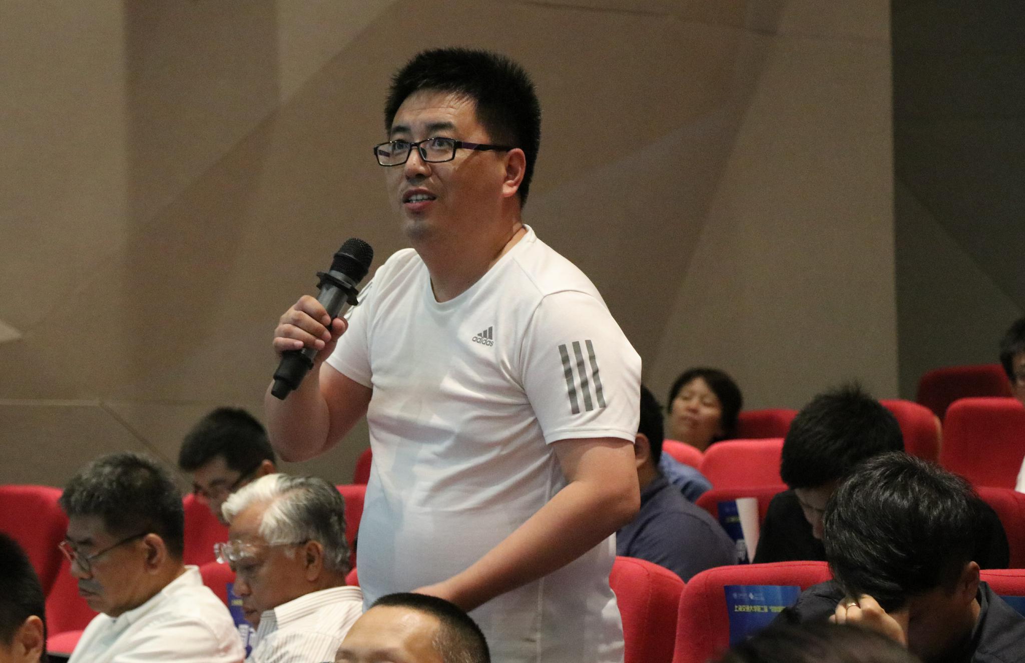 上海交通大学第二届材料聚交暑期论坛举行