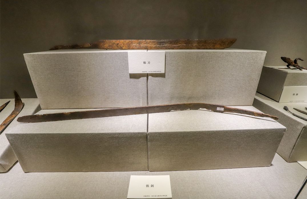 “江口沉银”在成都展出，金册银锭等张献忠政权文物亮相