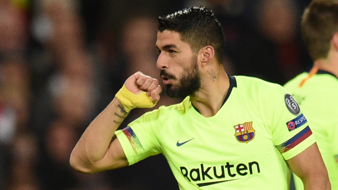 苏亚雷斯造乌龙梅西血染赛场 巴萨客场1-0曼联