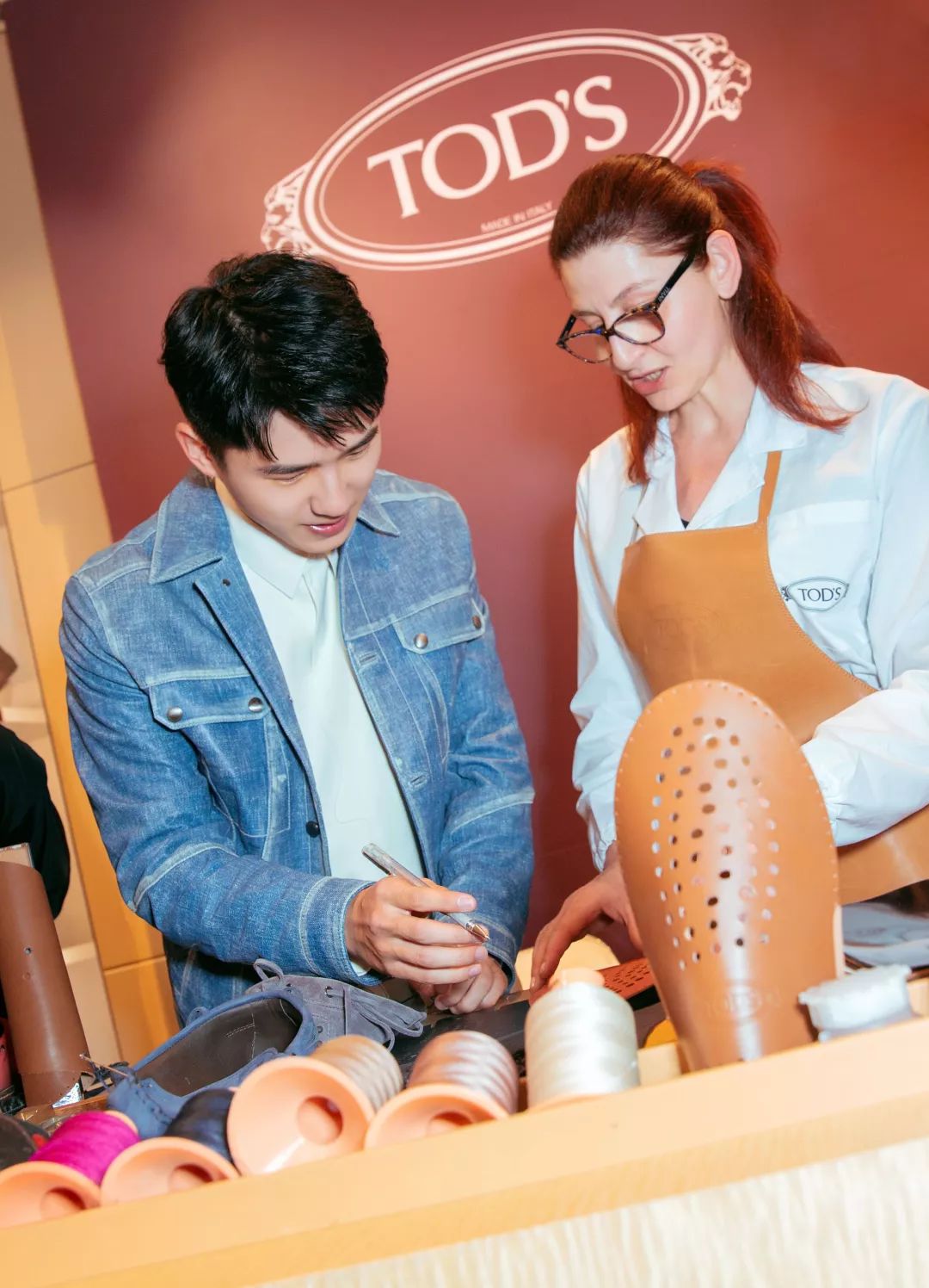 男人买鞋能有多疯狂? 男人买鞋能有多疯狂?